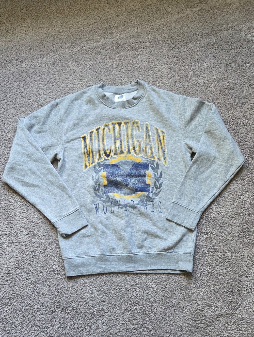 Michigan Wolverines Pro Edge Gray Crewneck Sweatshirt, Mens Small Collegiate